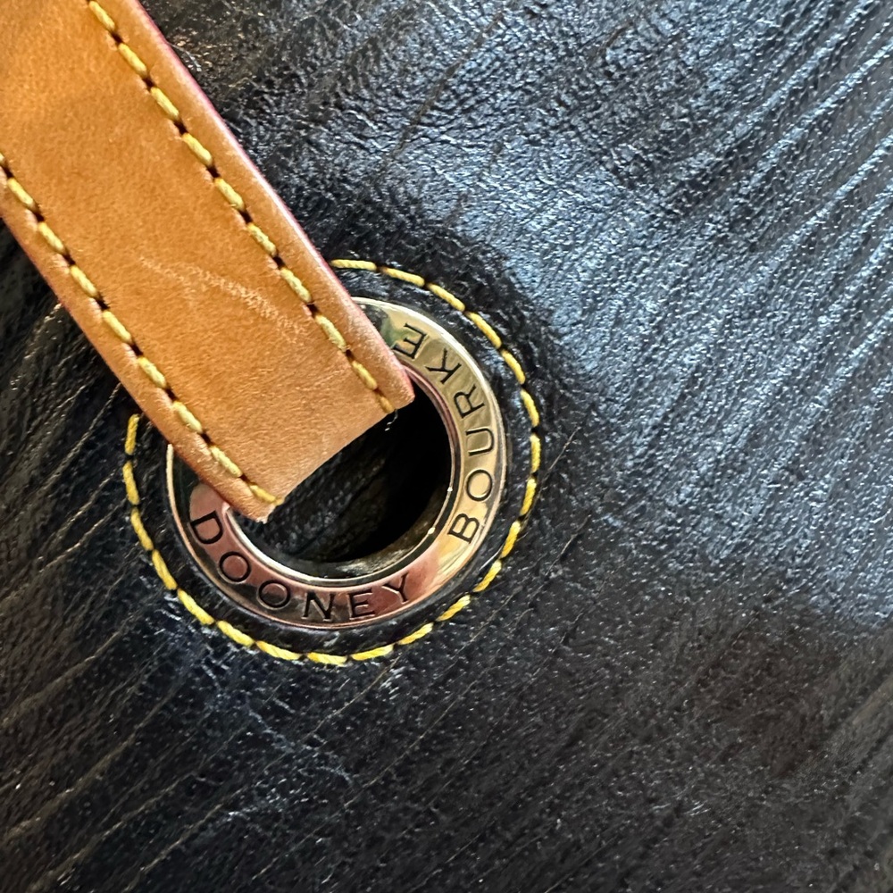 Dooney & Bourke Grommet Shopper Large Black Leather Tote - Picture 4 of 10